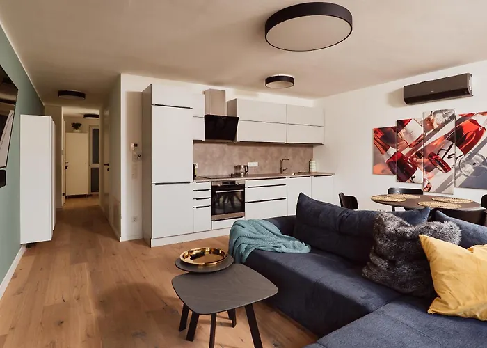 Premium Near Trippletower Close To 24h Checkin Apartamento